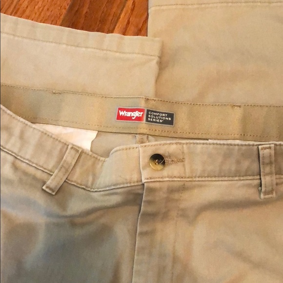 wrangler comfort solutions series khakis